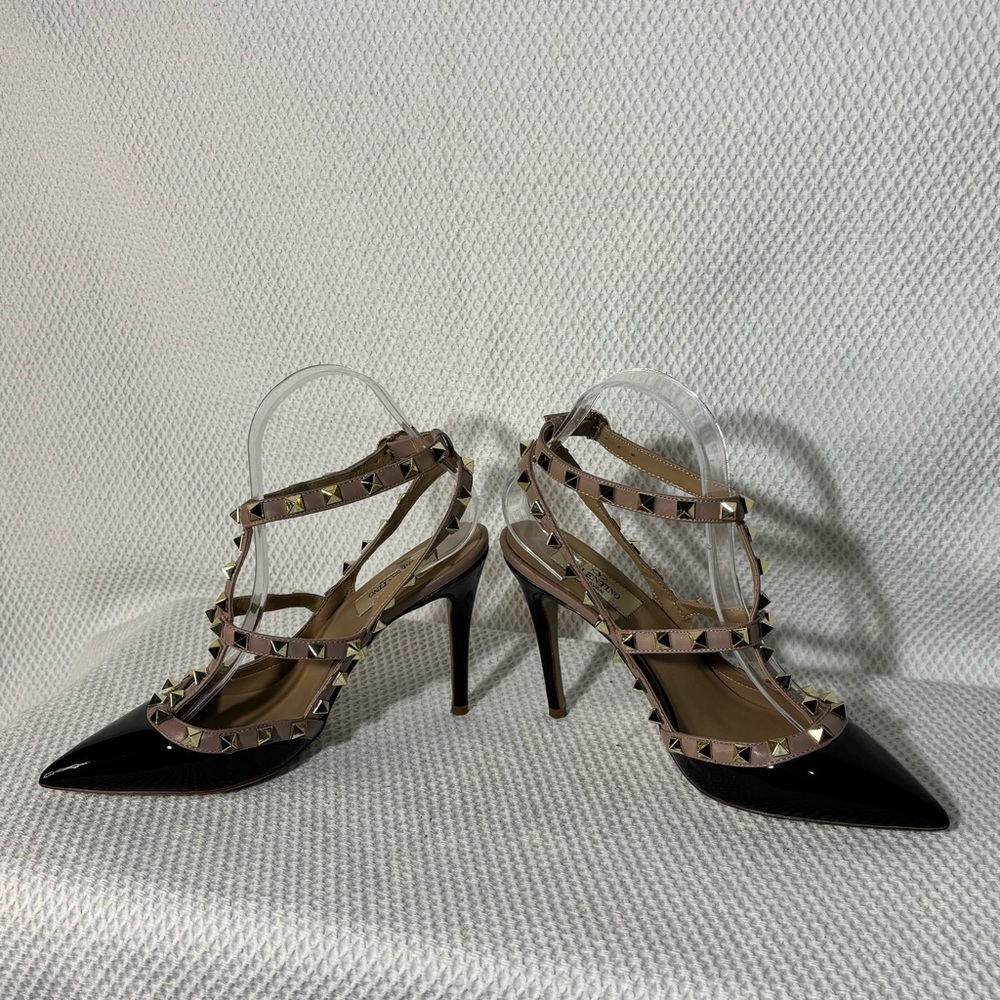 Valentino Garavani Sz 38 Black and Tan Studded Heels Slinbacks Pointy Toe - Picture 4 of 10